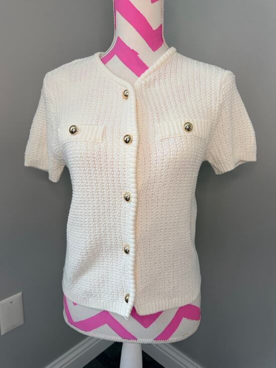 French Connection Tops - French Connection Egret Textured Knit Short Sleeve Cardigan Gold Buttons Size S